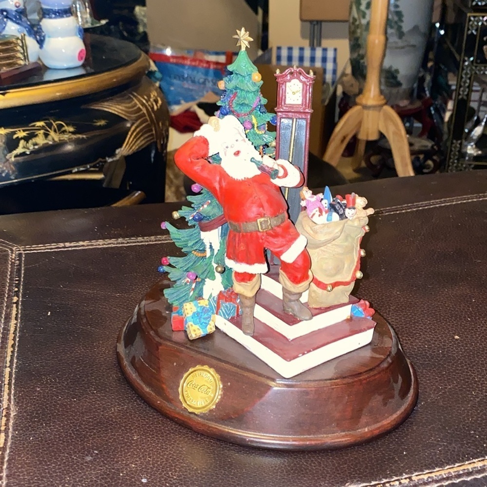 Antique limited edition 1993 Coca-Cola Santa Claus music box. By Franklin Mint - Picture 3 of 6